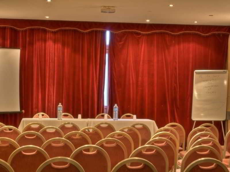 Le Cheval Noir Hotel Paris Pantin Εξωτερικό φωτογραφία